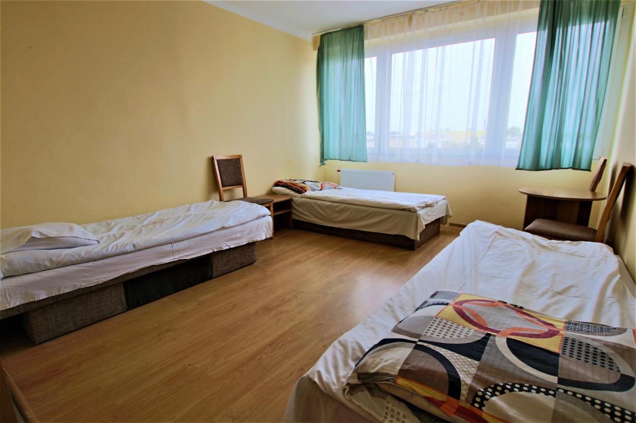 Tanie Noclegi Urzednicza Kielce Exterior foto